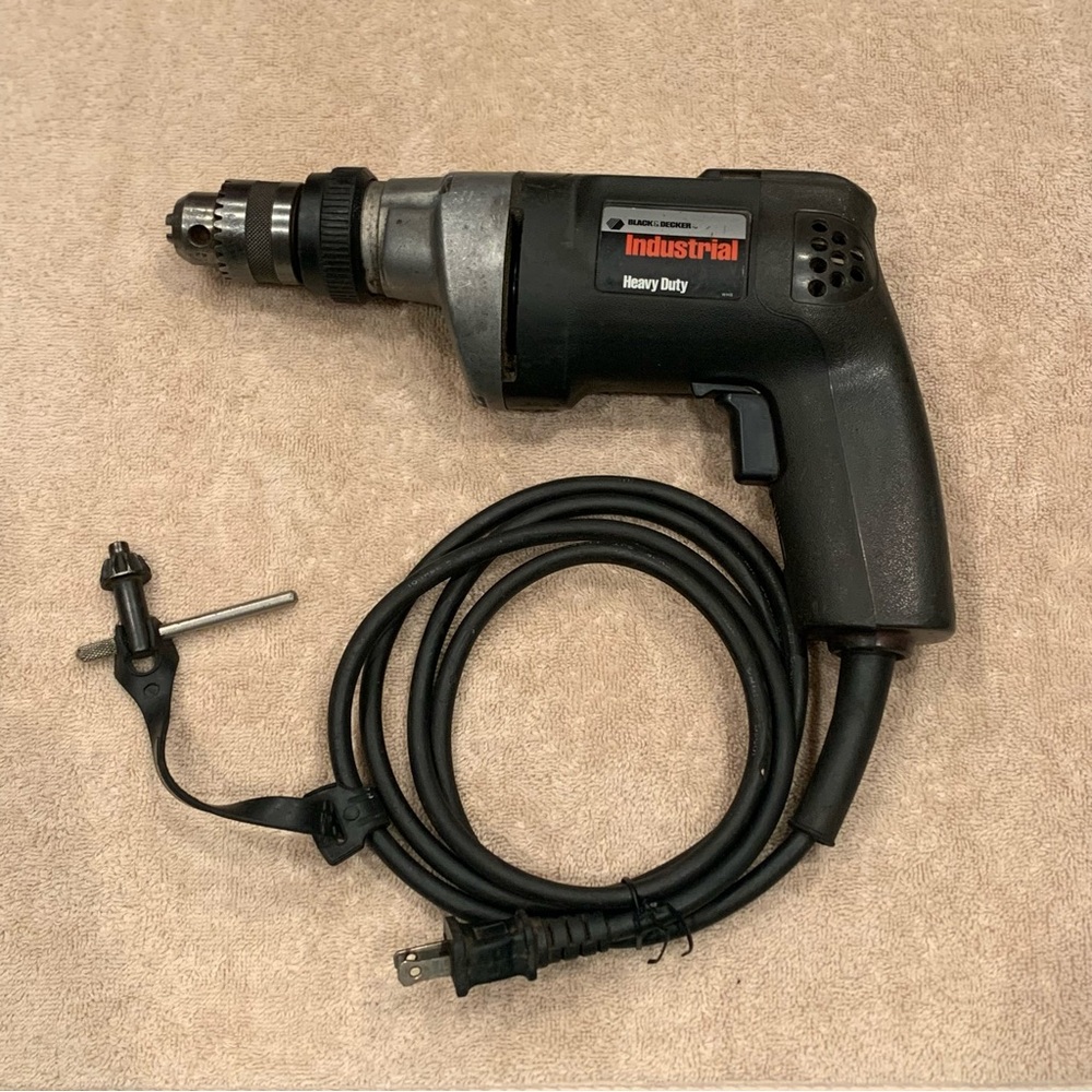 Black & Decker Industrial HD 1575 3/8" VSR Scrudrill / Screwdriver Drill Vintage